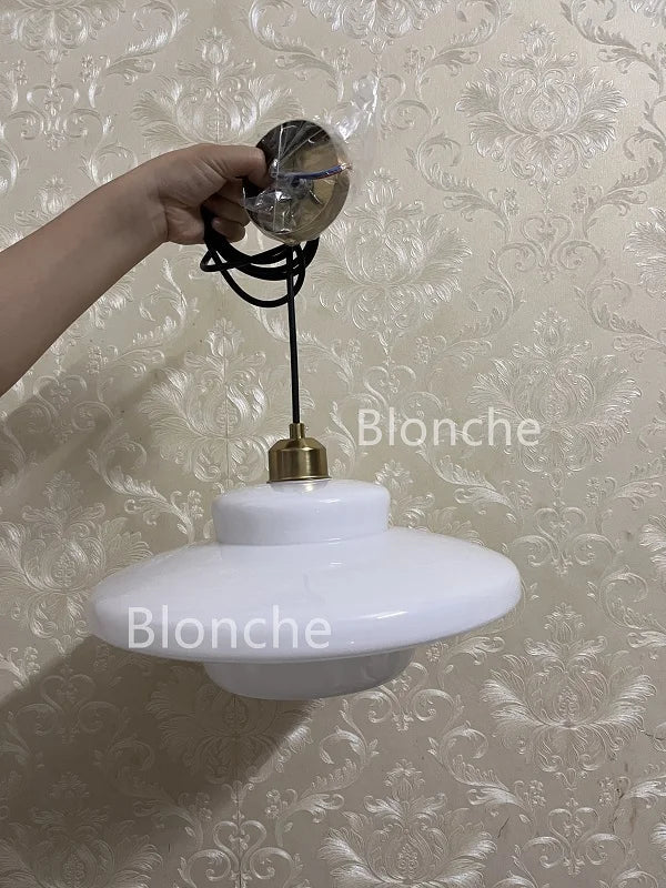 Restaurant Lamp Modern Pendant Lights Nordic Dining Room Kitchen Bar Creative Decor Lighting Fixtures Milk Glass Lampshade E27